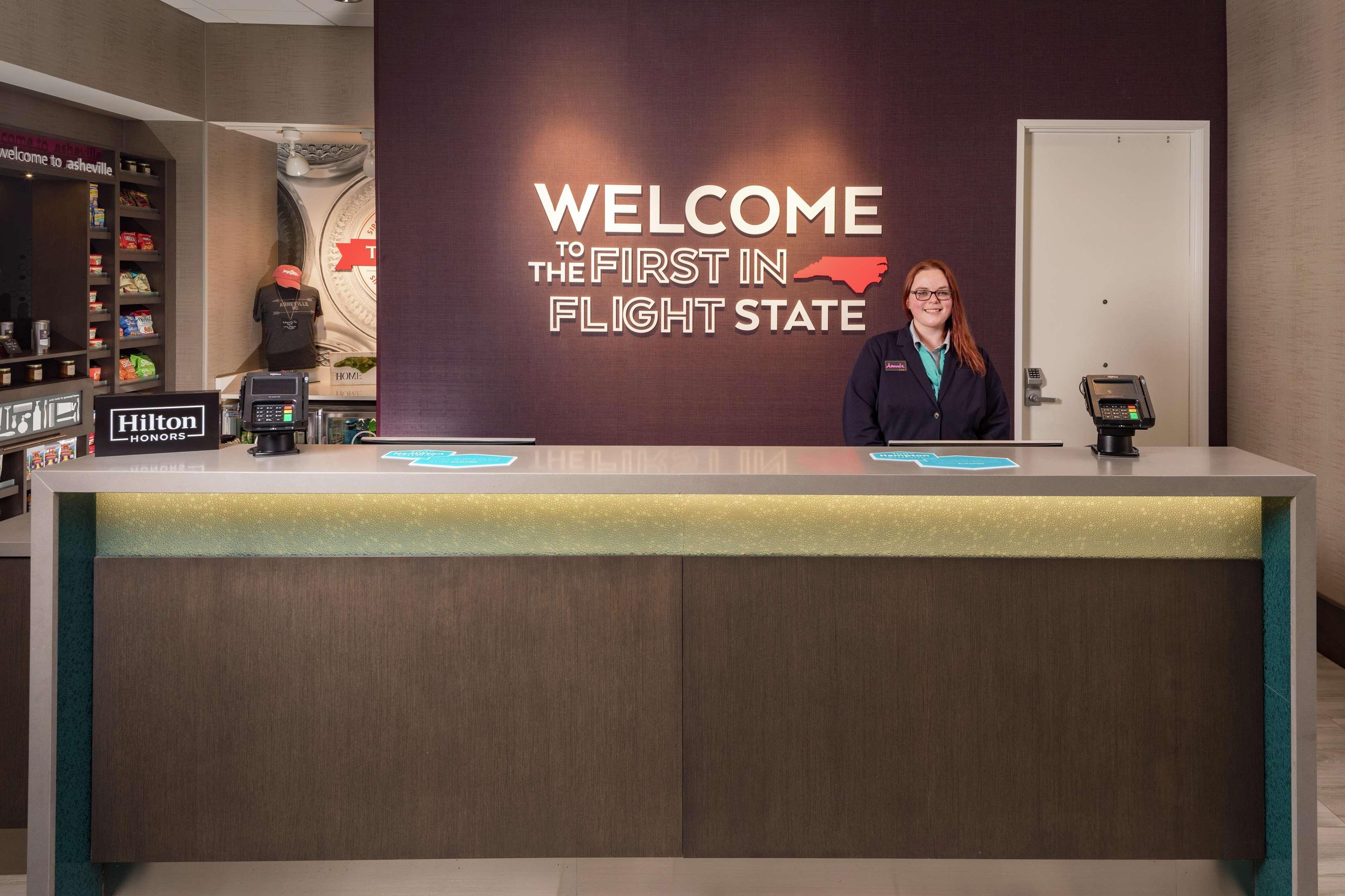 Hampton Inn & Suites Asheville Biltmore Area Exteriör bild