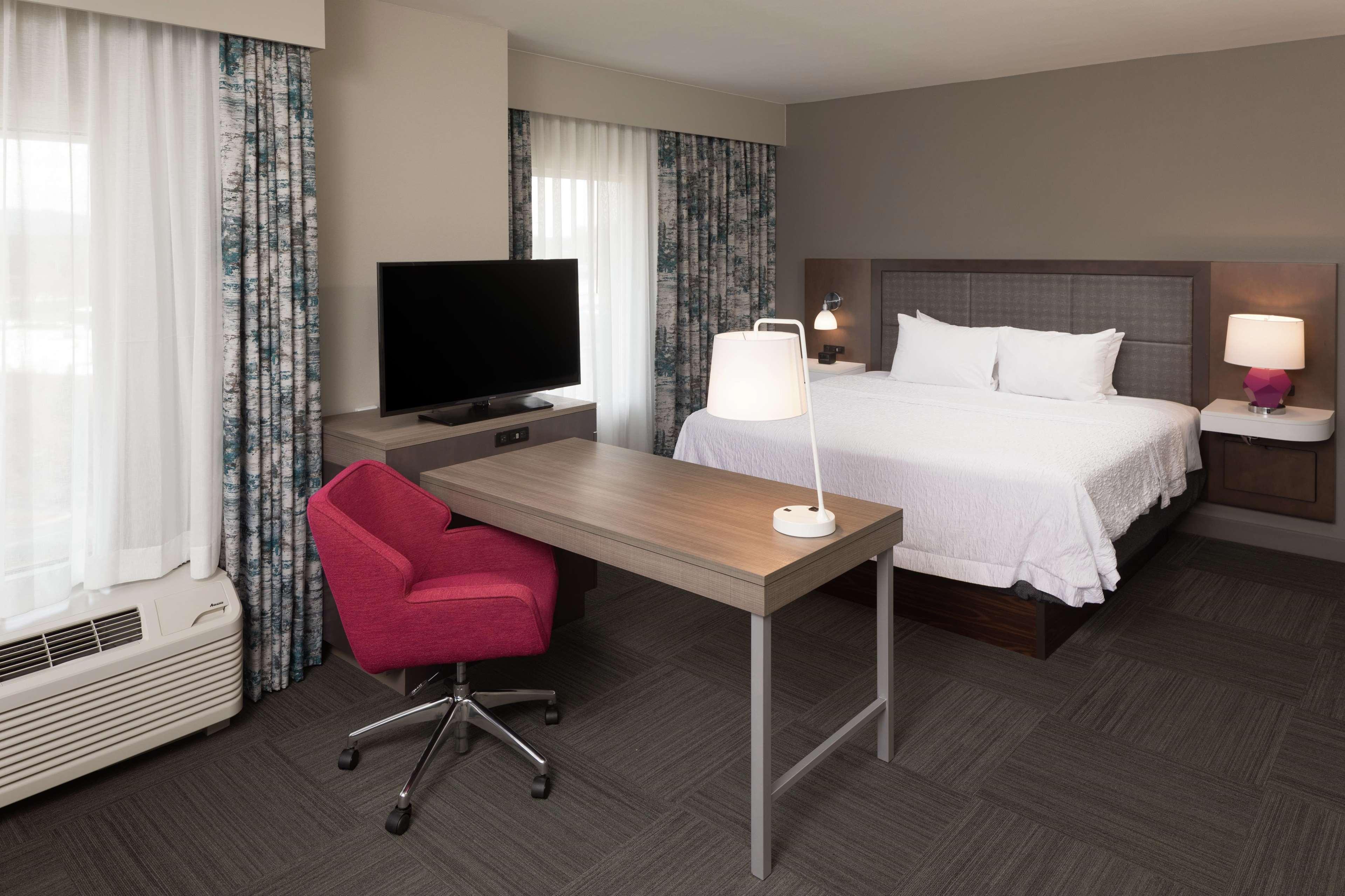 Hampton Inn & Suites Asheville Biltmore Area Exteriör bild